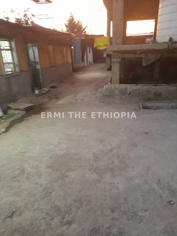B+G+2 በአፓርትመንት መሃል ከተማ ላይ ያለ ቤት Property Swap Ethiopia, photo 4